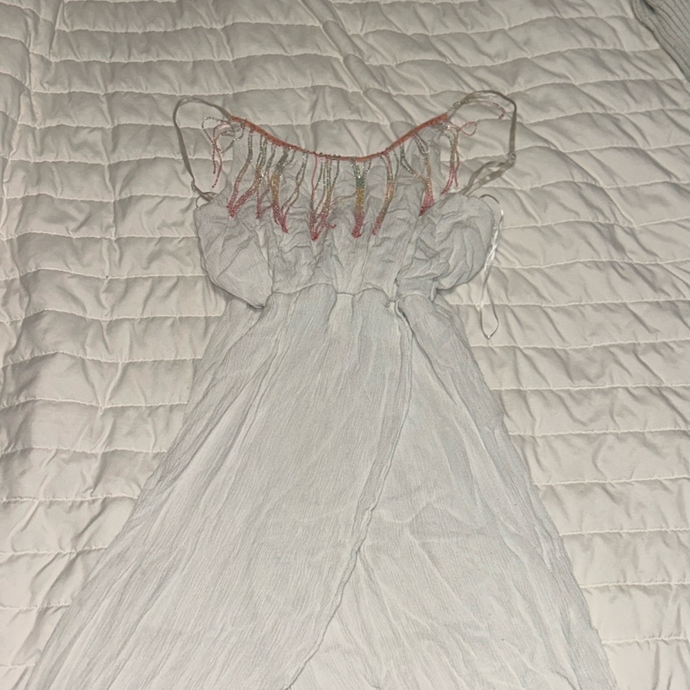 White summer dress with beautiful beads white size M